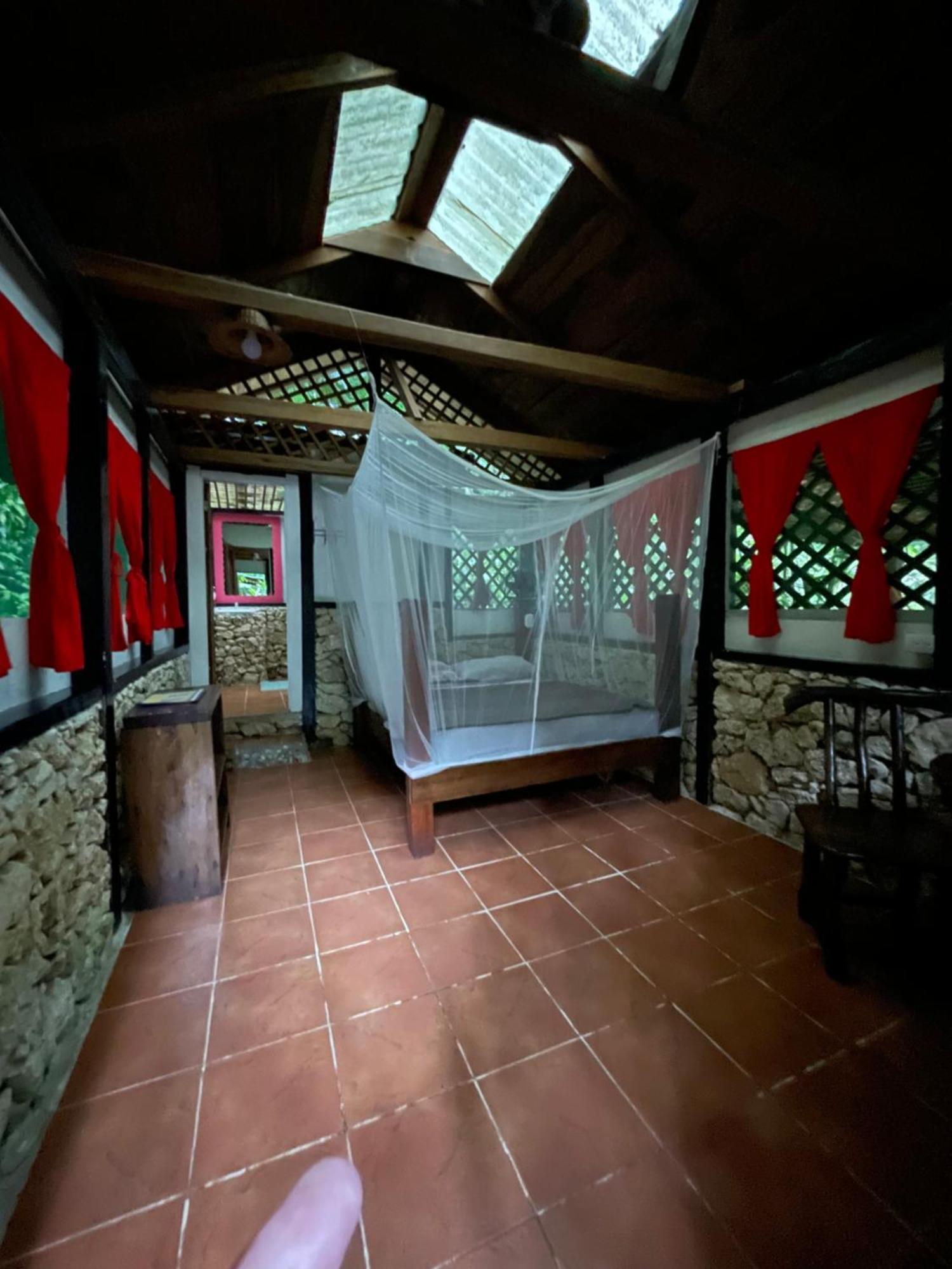 Finca Tatin Hotel Izabal エクステリア 写真