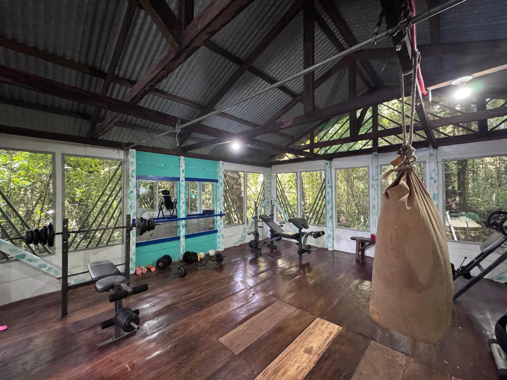 Finca Tatin Hotel Izabal エクステリア 写真