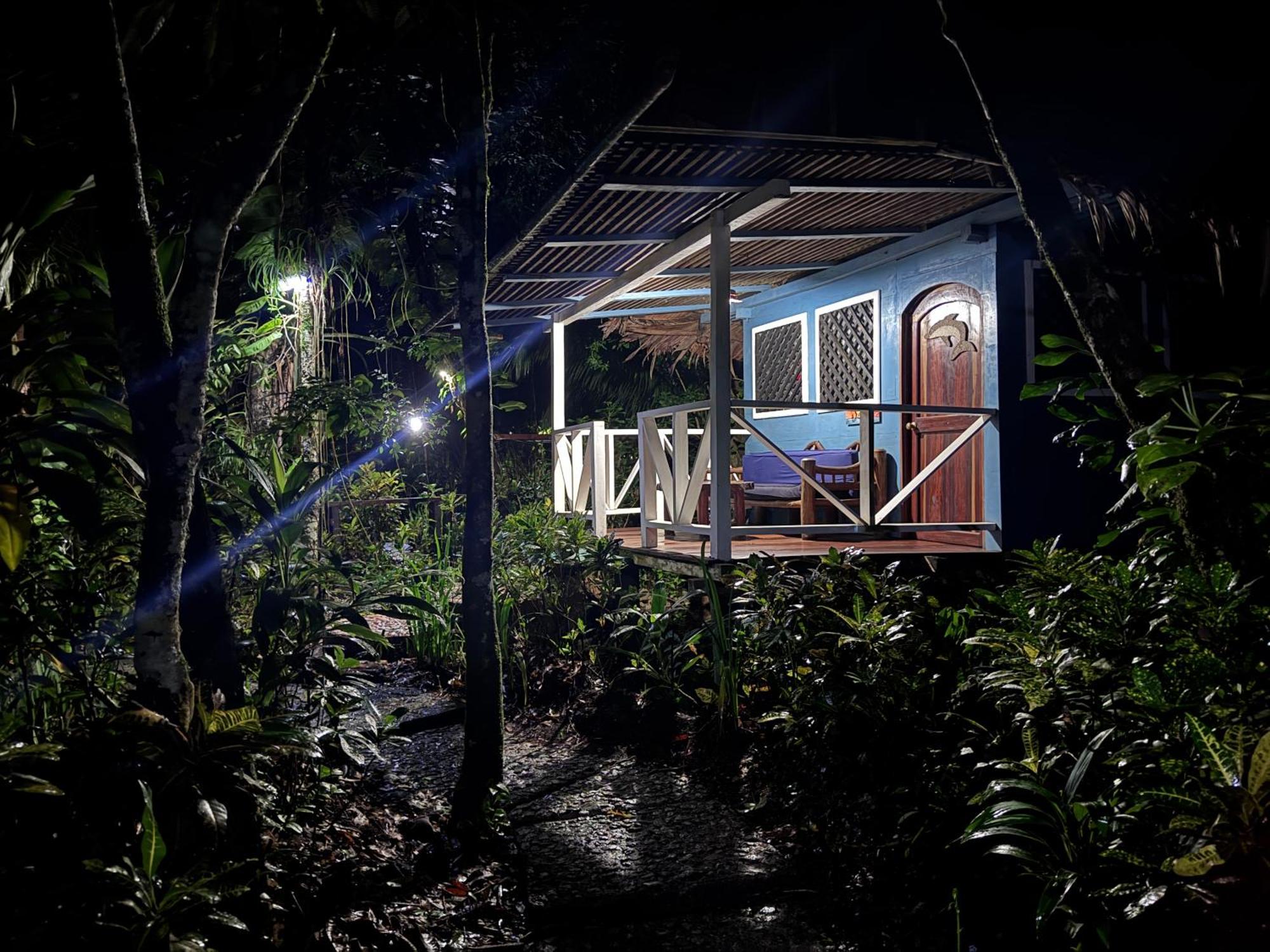 Finca Tatin Hotel Izabal エクステリア 写真